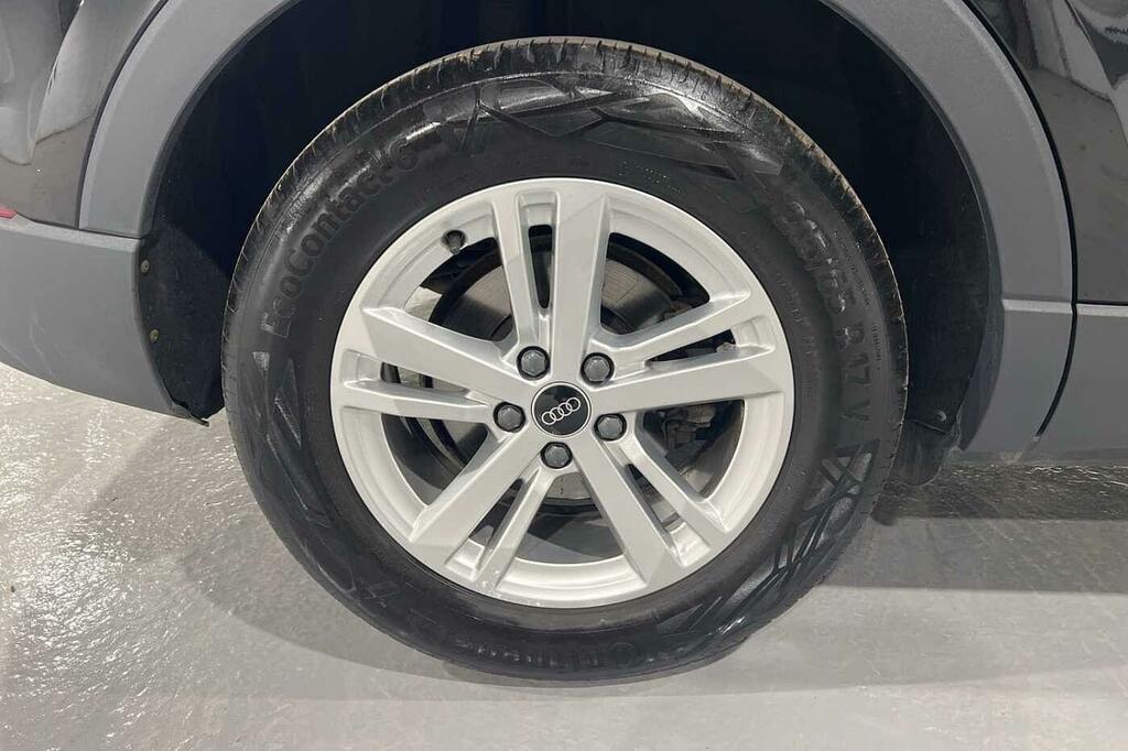 Audi Q3 Technik 35 Tfsi 150 Ps S Tronic LP23OSJ Black #5
