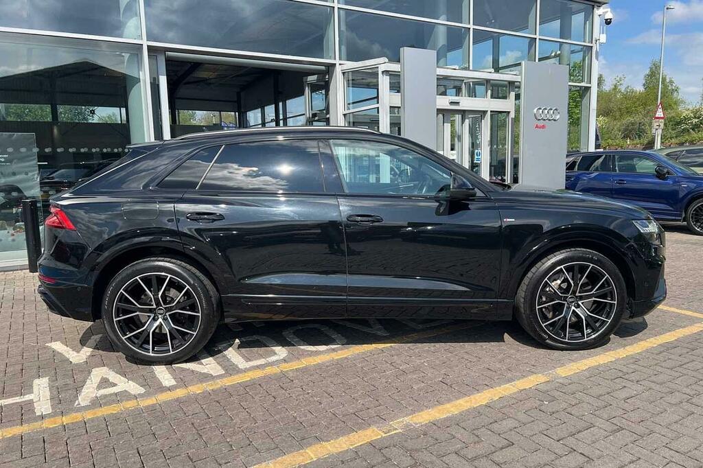 Audi Q8 Black Edition 55 Tfsi E Quattro 381 Ps Tiptronic  #4