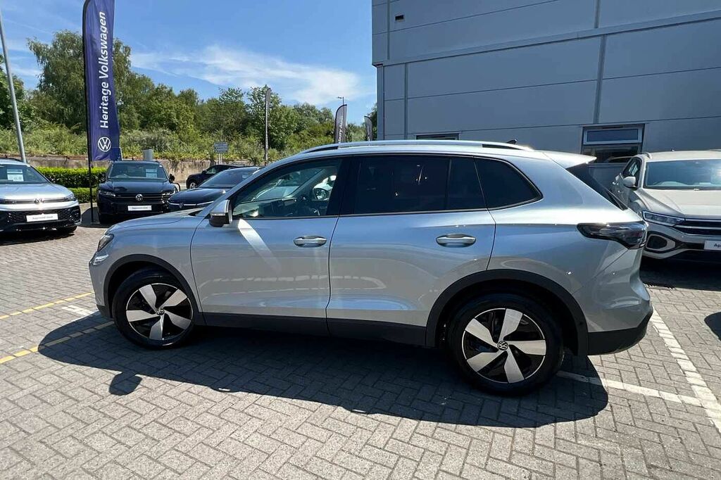 Volkswagen Tiguan 1.5 Etsi 150 Match Dsg HG26RVZ Silver #4