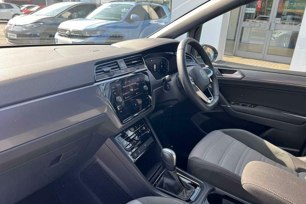 Volkswagen Touran 1.5 Tsi Evo R-line Mpv Dsg Euro 6 Ss MJ75VXE Silver #2
