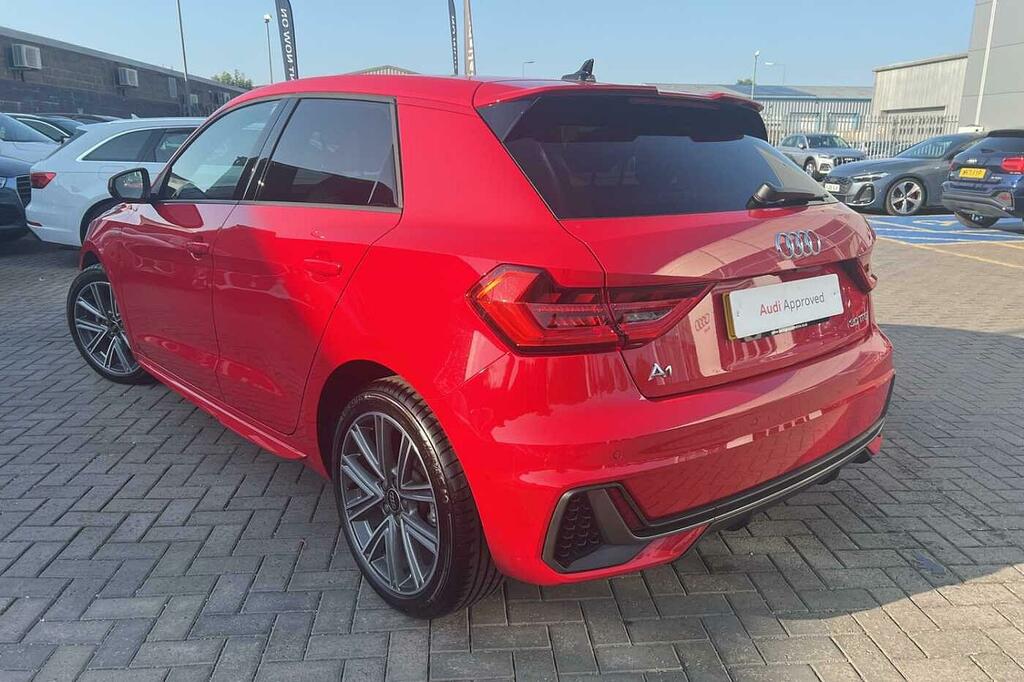 Audi A1 S Line 30 Tfsi 110 Ps S Tronic HD73NNV Red #3