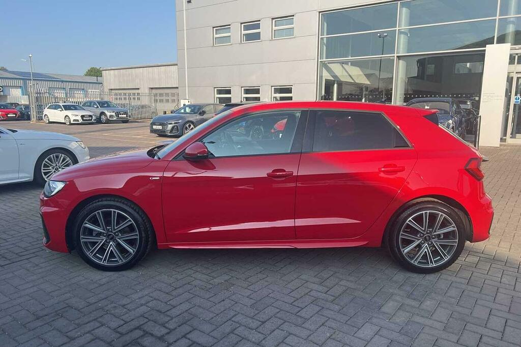 Audi A1 S Line 30 Tfsi 110 Ps S Tronic HD73NNV Red #4