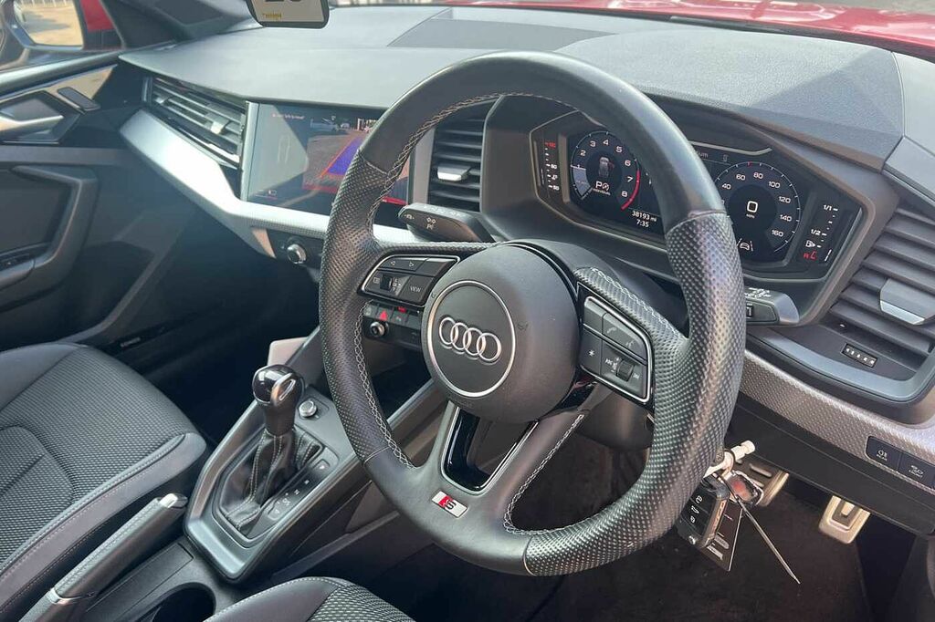 Audi A1 S Line 30 Tfsi 110 Ps S Tronic HD73NNV Red #6