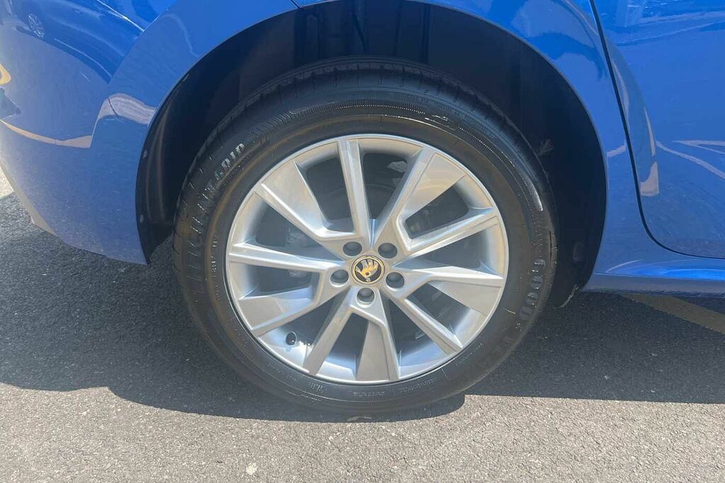 Skoda Kamiq 1.0 Tsi 110 Se Drive Blue #5
