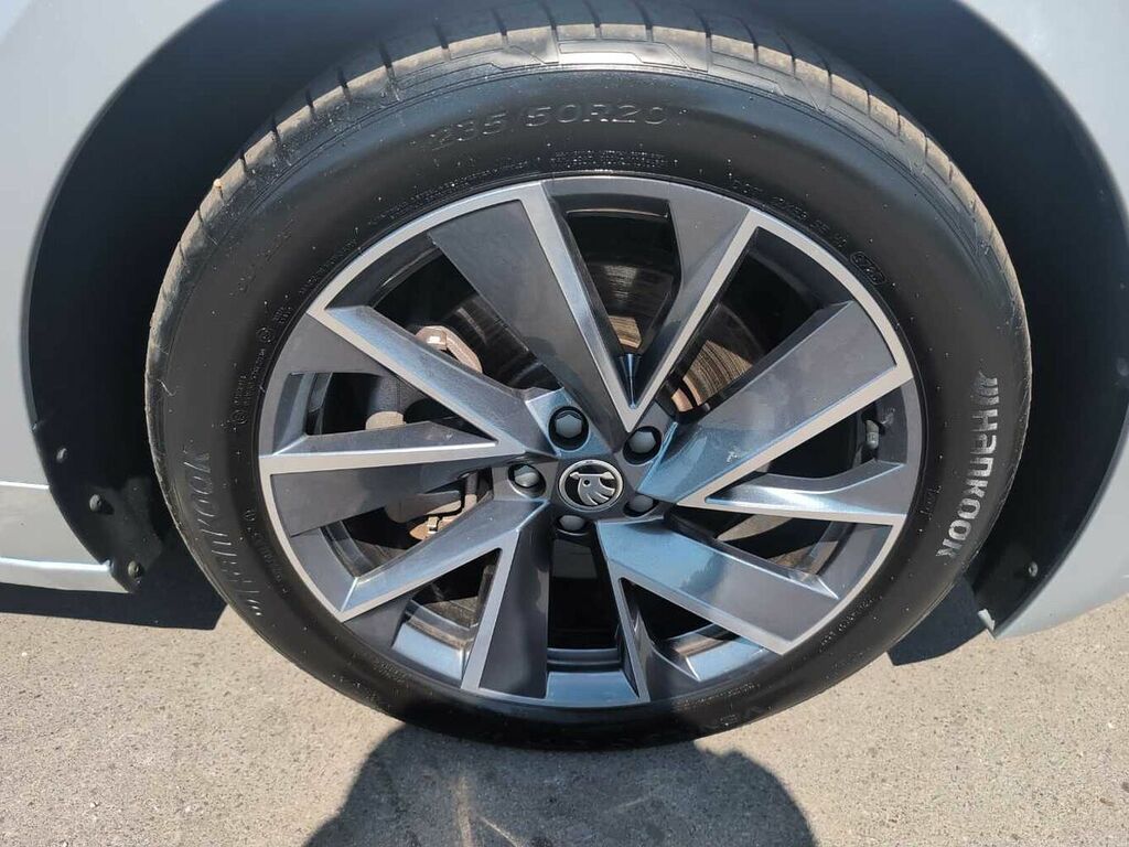 Skoda ENYAQ 210Kw 85X Sportline Plus 82Kwh 4X4 Silver #5