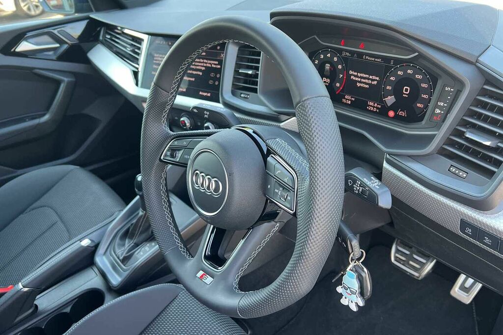 Audi A1 S Line 35 Tfsi 150 Ps S Tronic HG26KXR Blue #6