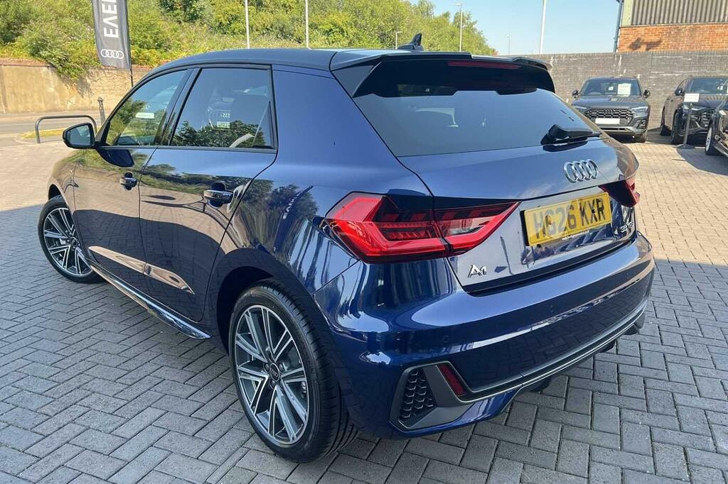 Audi A1 S Line 35 Tfsi 150 Ps S Tronic HG26KXR Blue #3