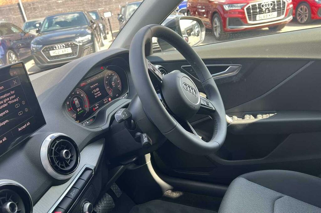 Audi Q2 Sport 35 Tfsi 150 Ps S Tronic HG26LBU Grey #2