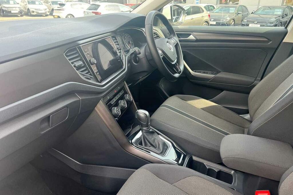 Volkswagen T-Roc 2.0 Tdi Se Dsg White #2