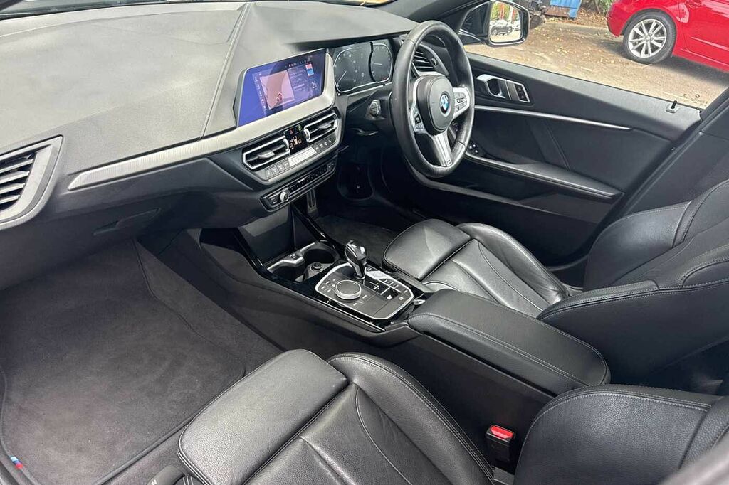 BMW 1 Series 118I M Sport Step HF21GGA Black #2