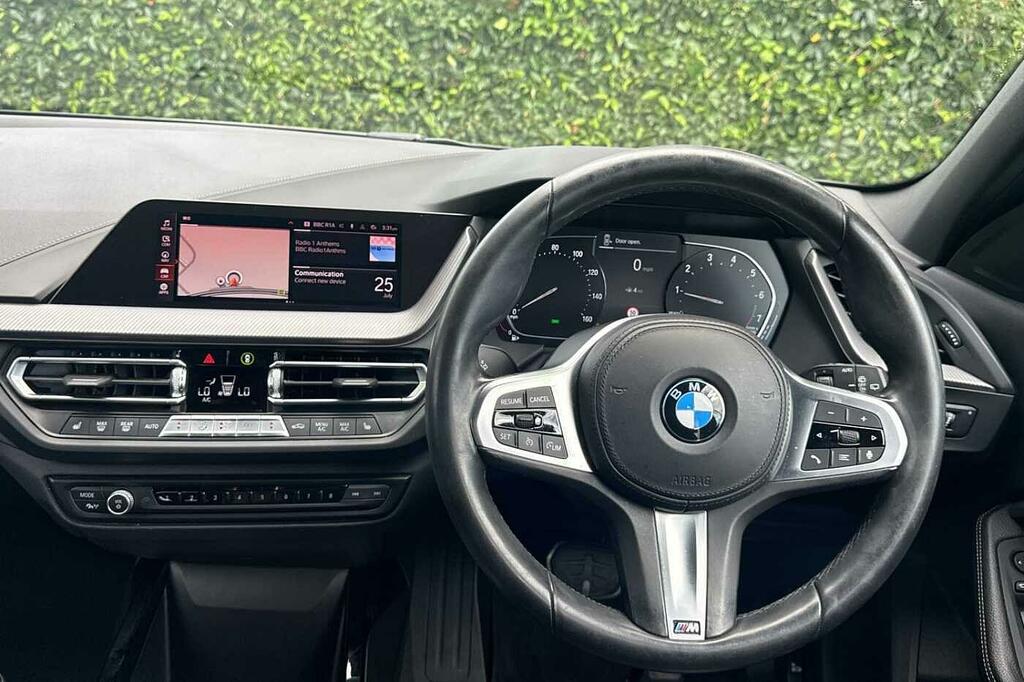BMW 1 Series 118I M Sport Step HF21GGA Black #4