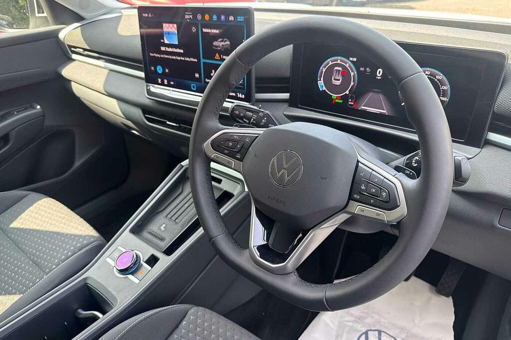 Volkswagen T-Roc 1.5 Etsi 150 Life Dsg HJ26YUG White #6
