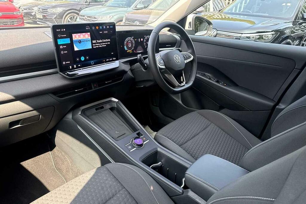Volkswagen T-Roc 1.5 Etsi 150 Life Dsg HJ26YUG White #2