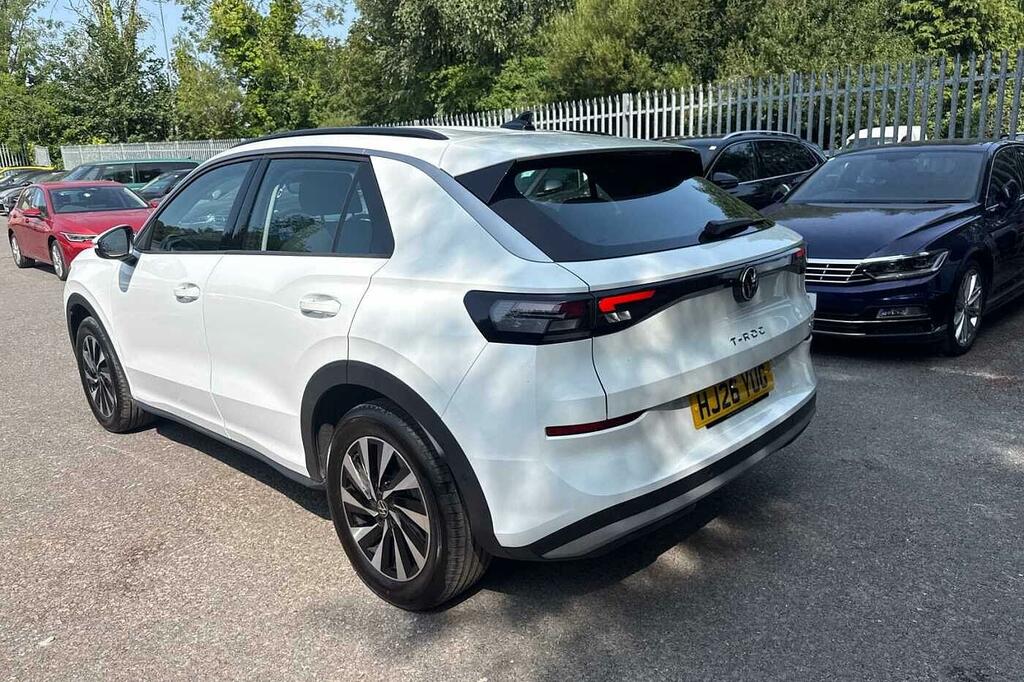 Volkswagen T-Roc 1.5 Etsi 150 Life Dsg HJ26YUG White #3