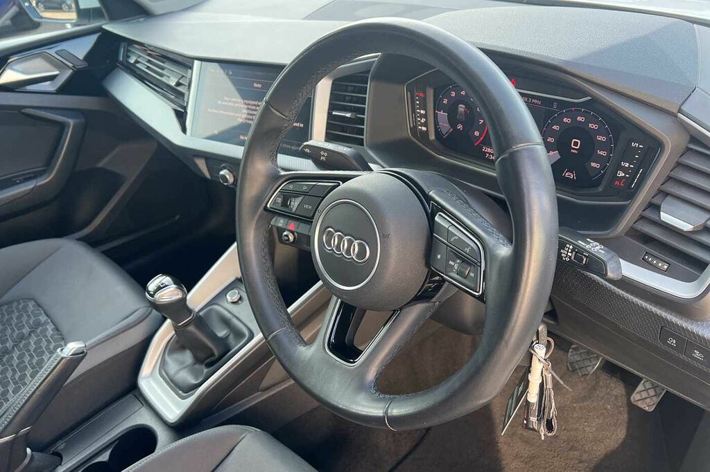 Audi A1 Sport 25 Tfsi 95 Ps 5-Speed CP72VLS White #6