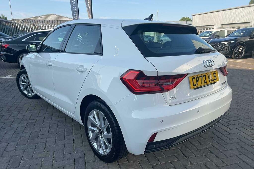 Audi A1 Sport 25 Tfsi 95 Ps 5-Speed CP72VLS White #3