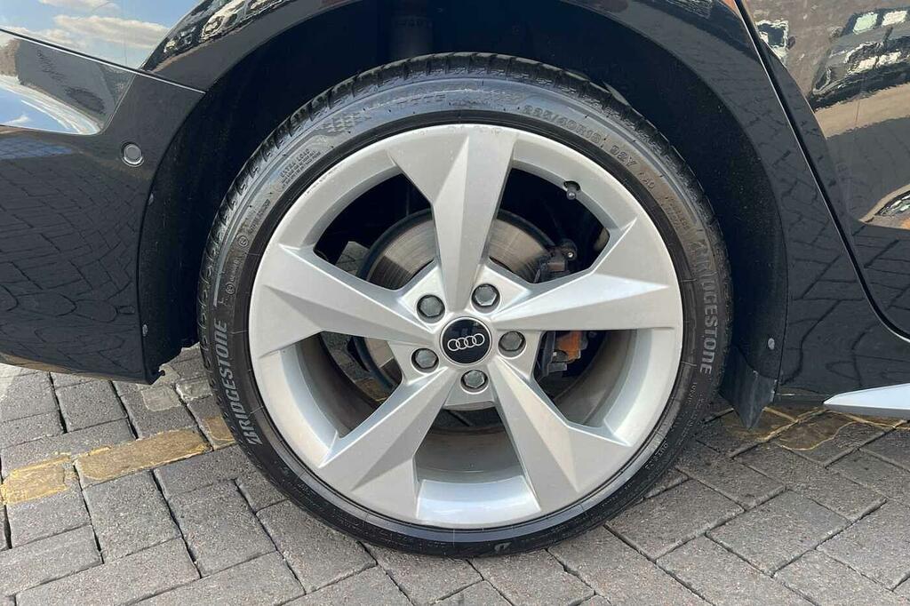 Audi A3 S Line 35 Tfsi 150 Ps S Tronic LT24KGX Black #5