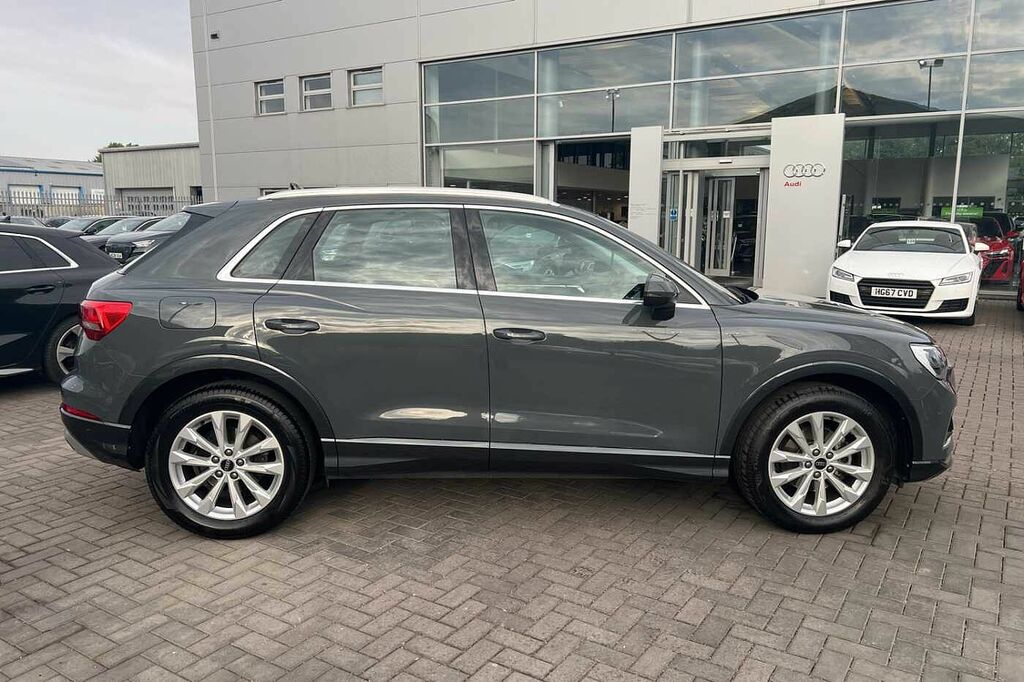 Audi Q3 Sport 35 Tfsi 150 Ps S Tronic HD24WDS Grey #4