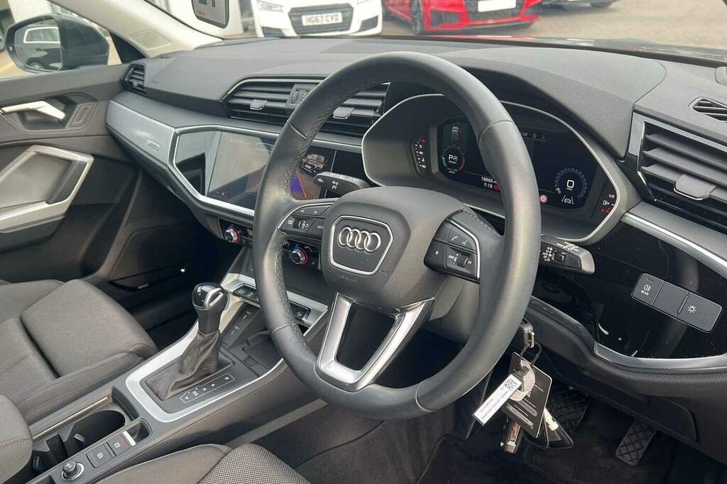 Audi Q3 Sport 35 Tfsi 150 Ps S Tronic HD24WDS Grey #6