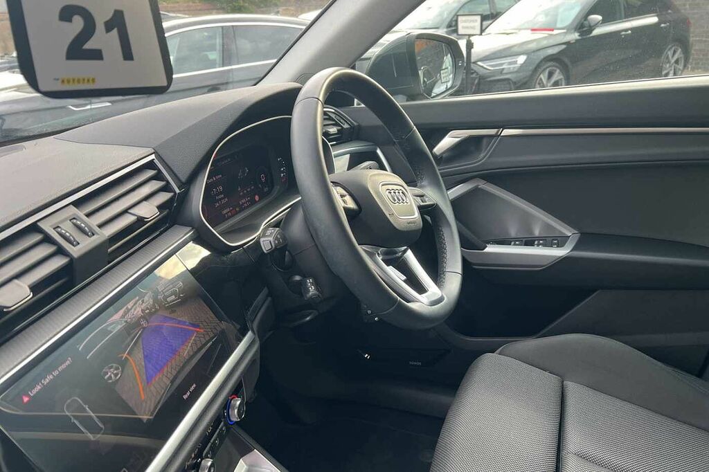 Audi Q3 Sport 35 Tfsi 150 Ps S Tronic HD24WDS Grey #2