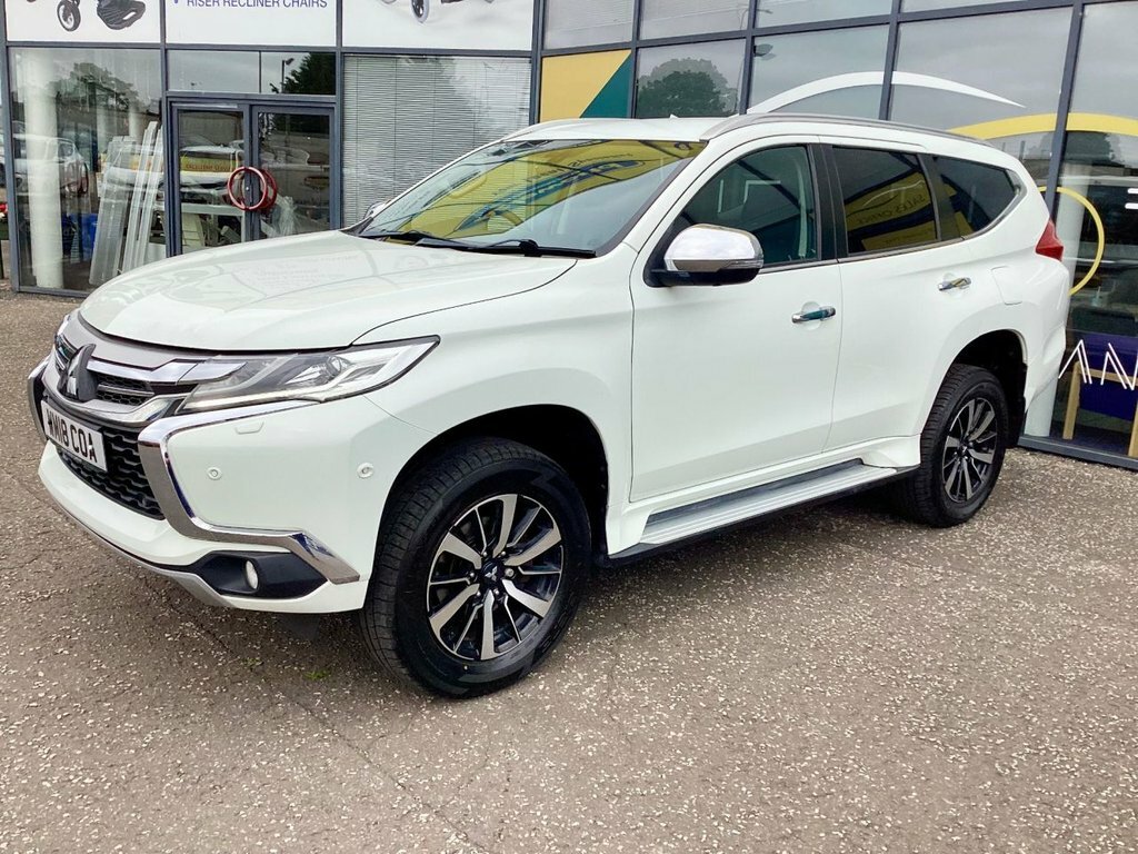 Mitsubishi Shogun Sport 2.4L 4 White #2