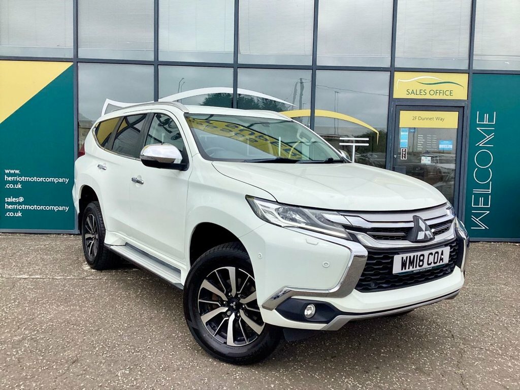 Mitsubishi Shogun Sport 2.4L 4 White
