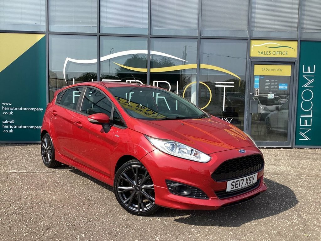 Ford Fiesta 1L St-line Red