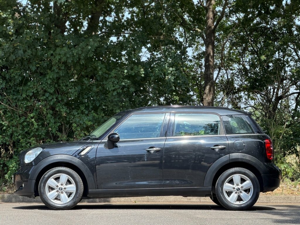 Mini Countryman Suv Black #4