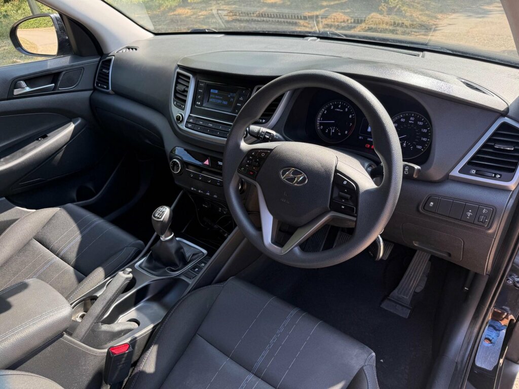Hyundai Tucson 1.7 Crdi Blue Drive Se Nav Suv Dct Euro Blue #15