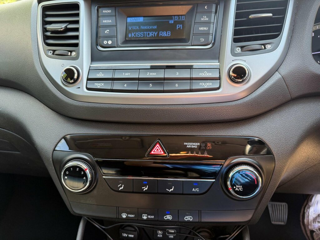 Hyundai Tucson 1.7 Crdi Blue Drive Se Nav Suv Dct Euro Blue #23