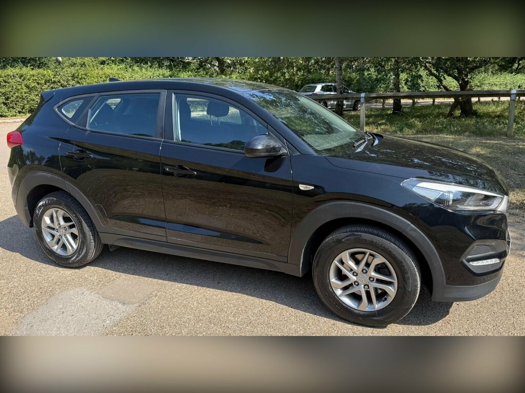 Hyundai Tucson 1.7 Crdi Blue Drive Se Nav Suv Dct Euro Blue #11