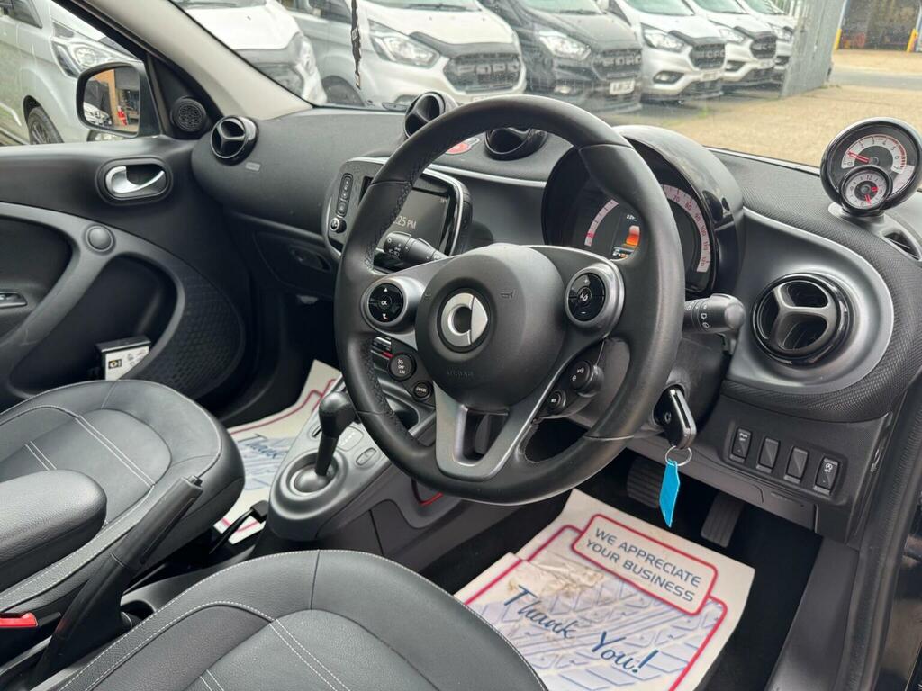 Smart Forfour 0.9 Urbanshadow Edition T 90 Bhp Black #9