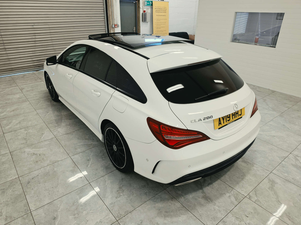 Mercedes-Benz CLA Class Amg Line Night Edition White #5