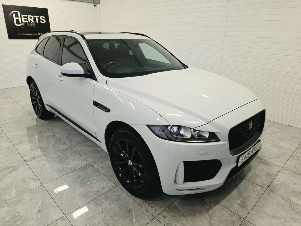 Jaguar F-Pace Chequered Flag Awd D 4Wd White