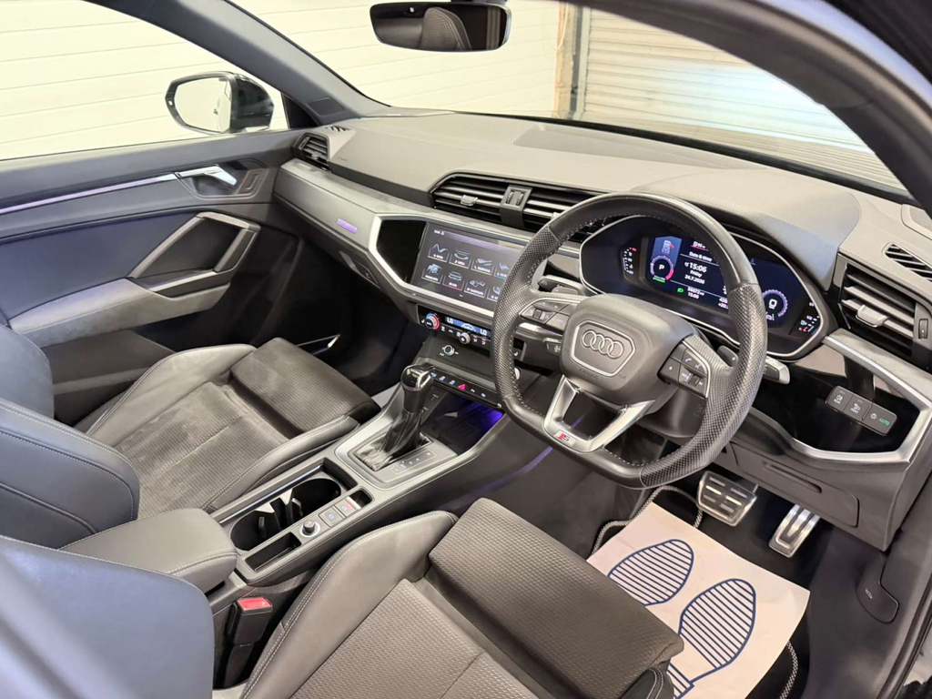 Audi Q3 35 Tfsi Sport #23