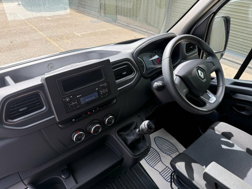 Renault Master 2.3 Dci 35 Business Panel Van F HN23JUC White #2