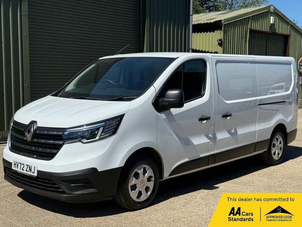 Renault Trafic 2.0 Dci Blue Ll30 Business Panel Van M White