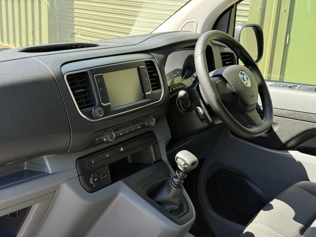Vauxhall Vivaro 1.5 Turbo D 2700 Sportive Panel Van 6Dr Man AVZ3720 White #2