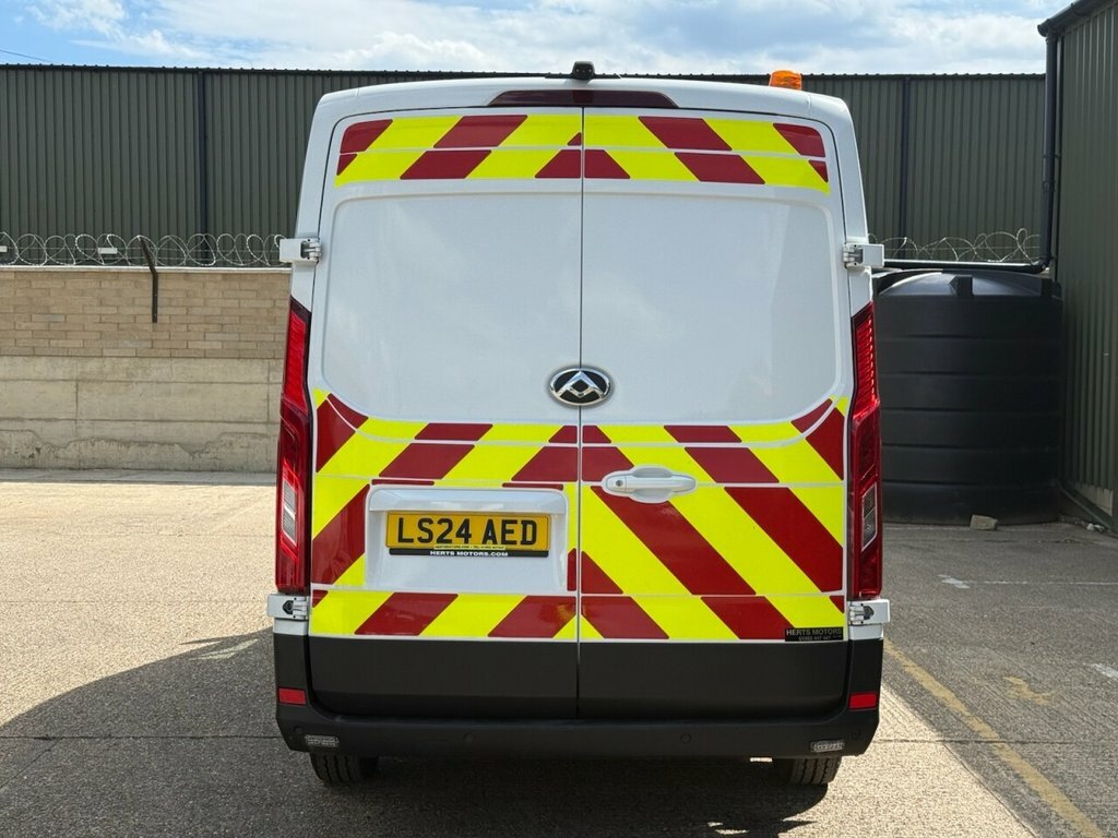 Maxus Deliver 9 2.0 D20 Lux Panel Van Fwd L3 H2 LS24AED White #6