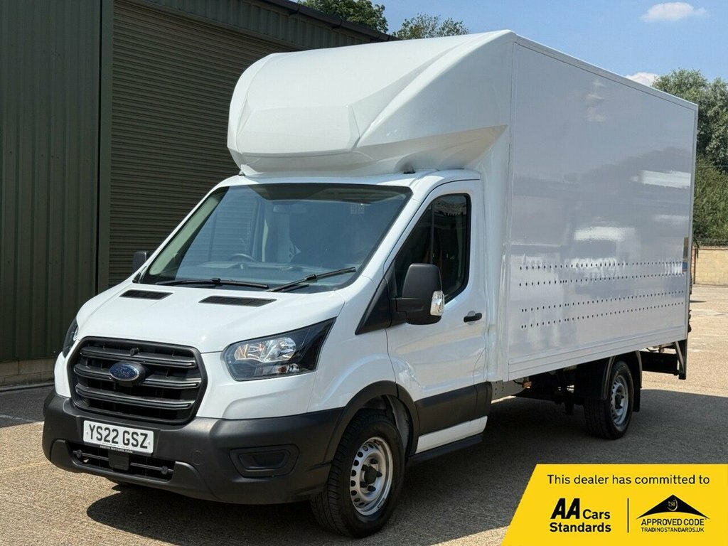 Ford Transit Custom 2.0 350 Ecoblue Leader L4 Luton Tail Lift Di White