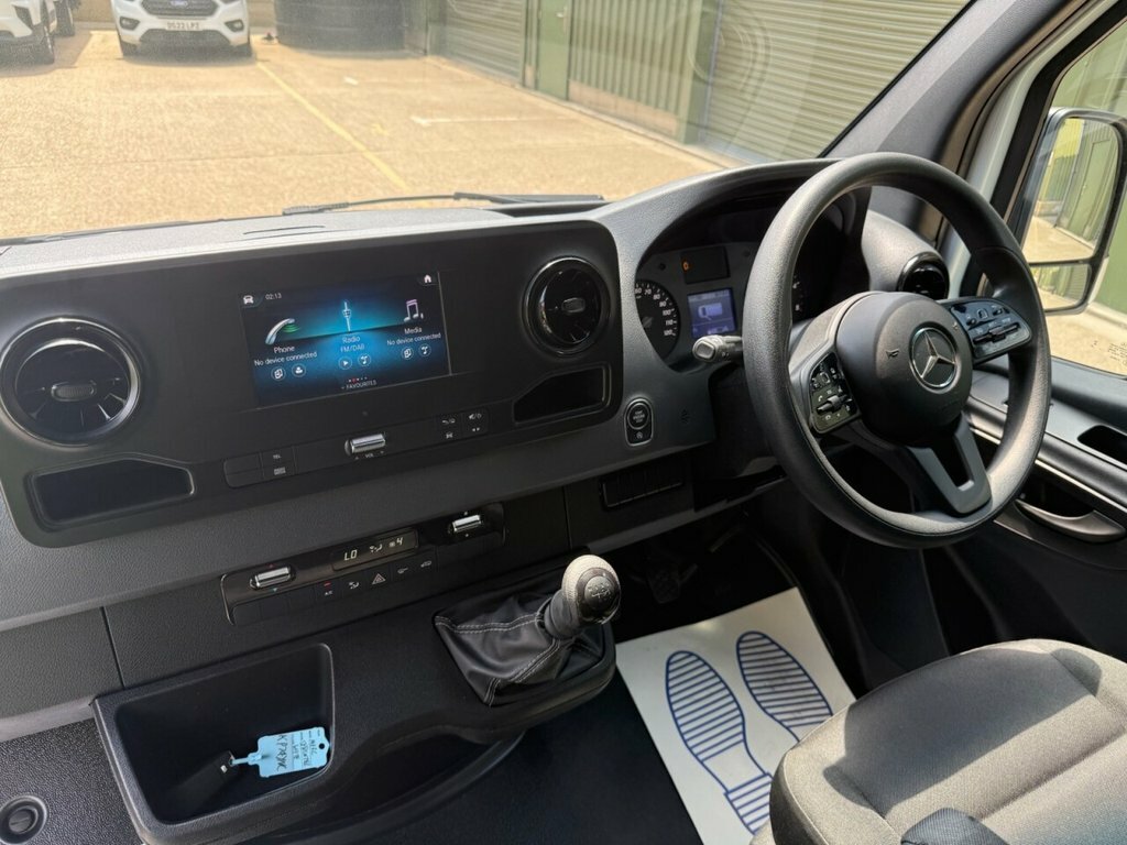 Mercedes-Benz Sprinter 2.0 315 Cdi Premium Panel Van Fw KP74YNC White #3