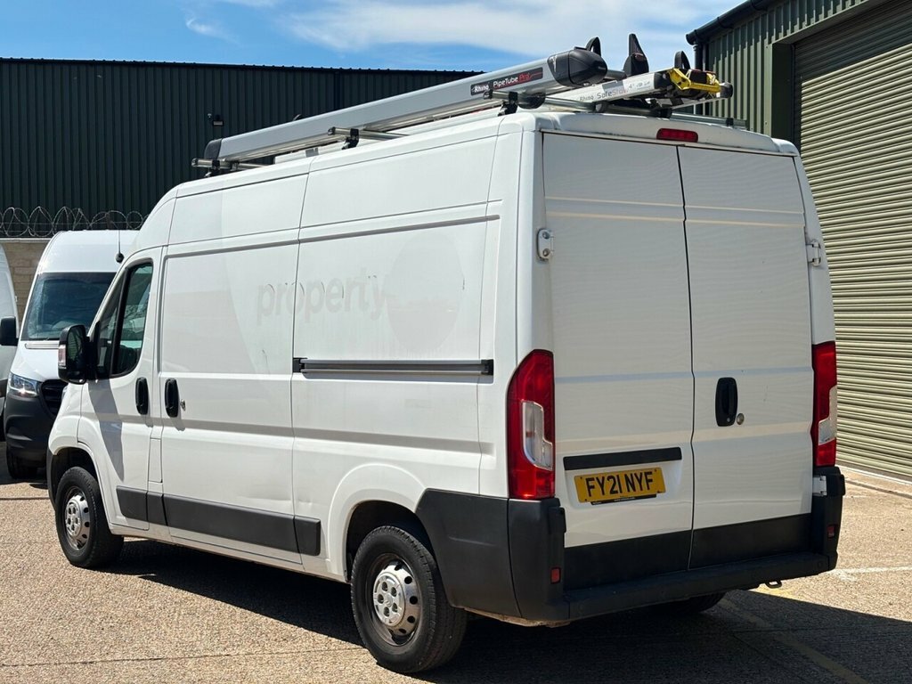 Citroen Relay 2.2 Bluehdi 35 Enterprise Panel Van Man FY21NYF White #2