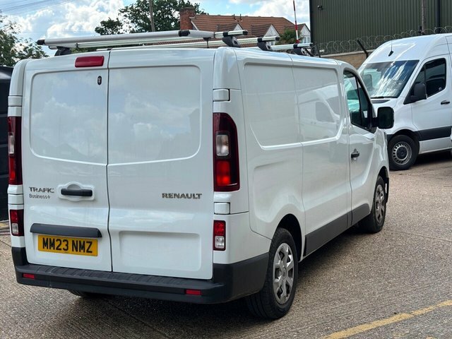 Renault Trafic 2.0 Dci Blue Sl28 Business Panel Van M White #6