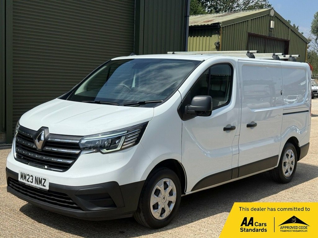 Renault Trafic 2.0 Dci Blue Sl28 Business Panel Van M White