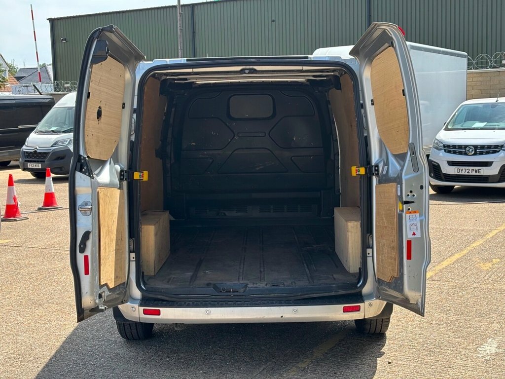 Ford Transit Custom 2.0 300 Ecoblue Limited Panel Van Manua LD23JYU #2