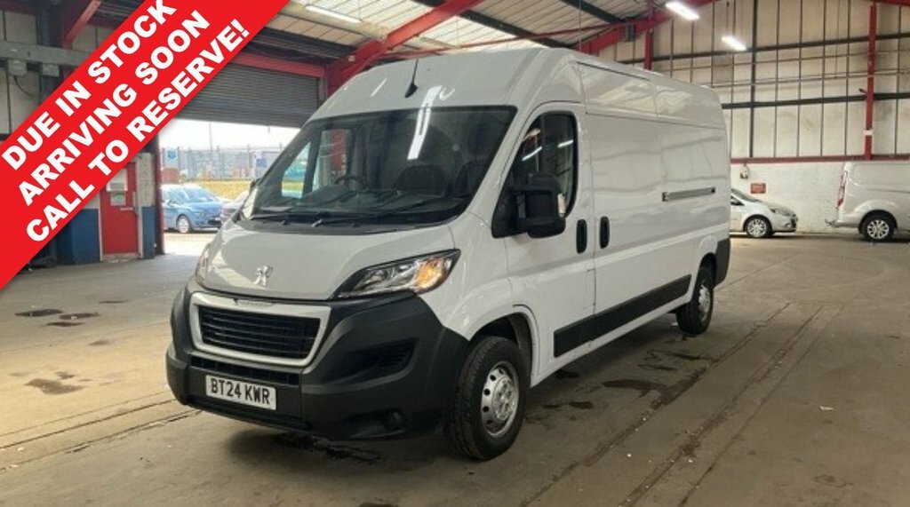 Peugeot Boxer 2.2 Bluehdi 335 Professional Premium Panel Van 5 