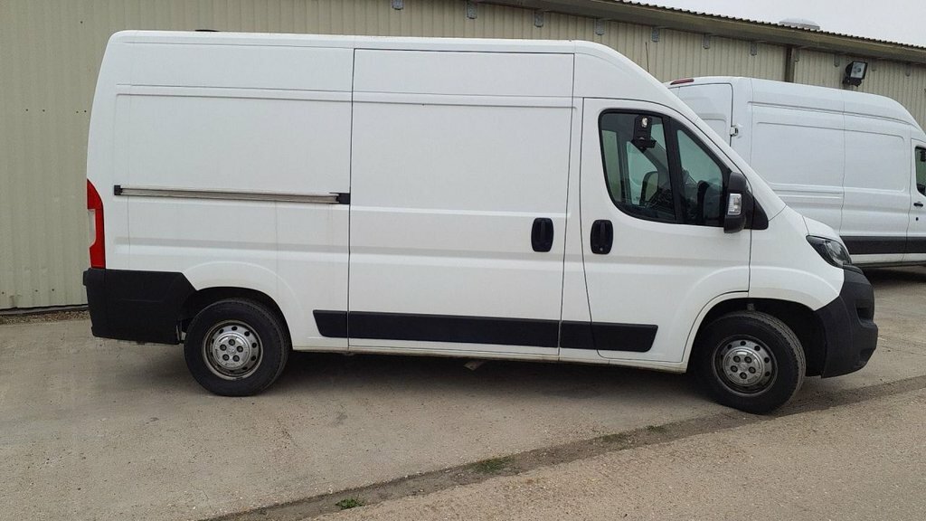 Peugeot Boxer 2.2 Bluehdi 335 - Dog Cages Fitted Professional Pa #5