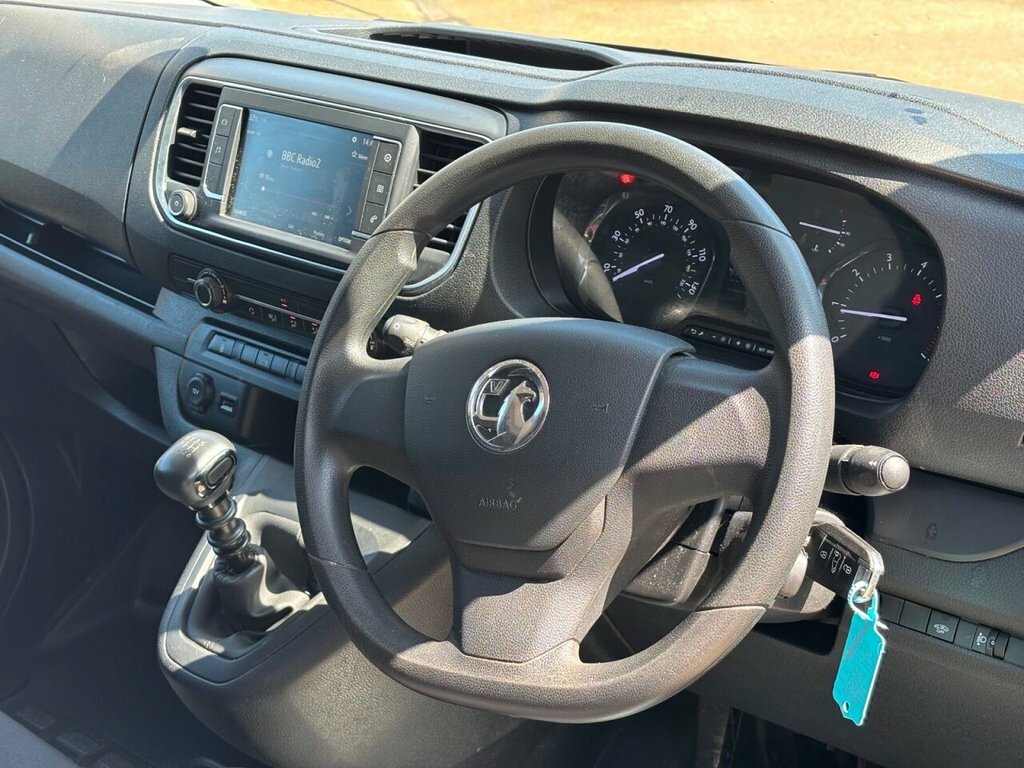 Vauxhall Vivaro 1.5 Turbo D 2900 Prime Panel Van 6Dr #3