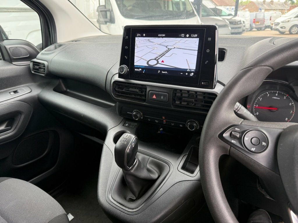 Vauxhall Combo 1.5 Turbo D 2000 Limited Edition Nav Panel Van  #2