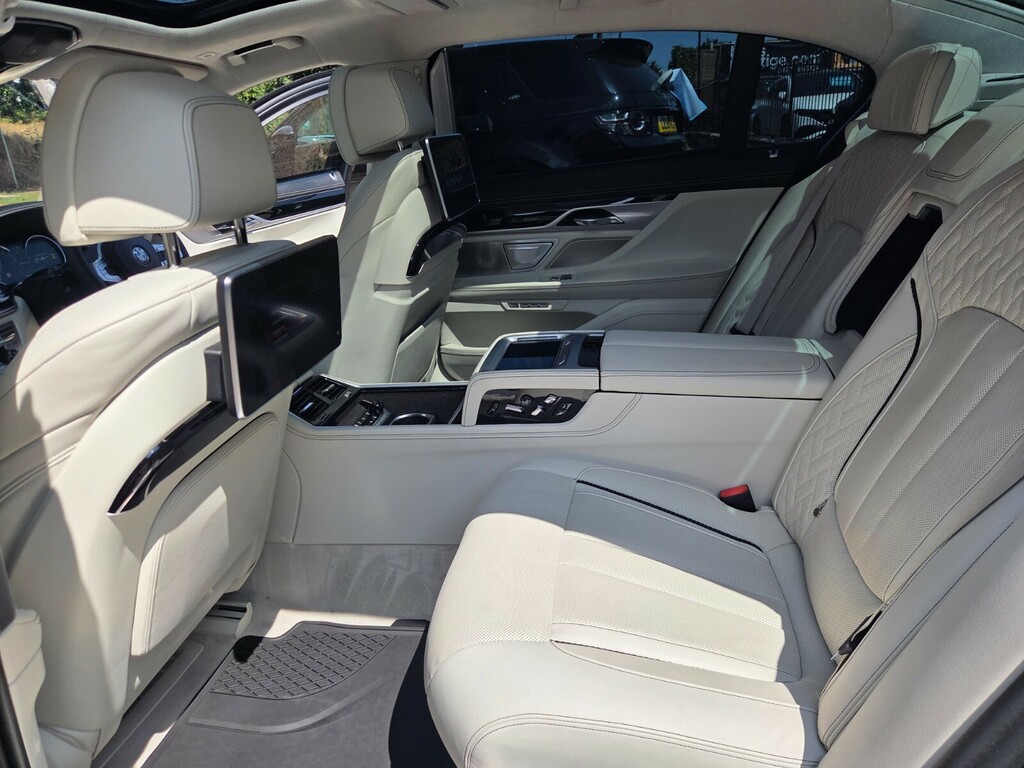 BMW 7 Series M760li Xdrive V12 YK18JVF Grey #3
